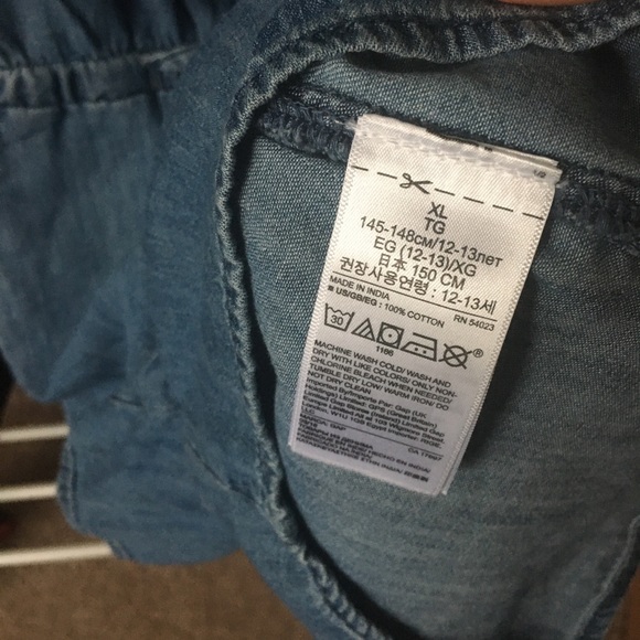 GAP Chambray Sleeveless Romper - Picture 3 of 4